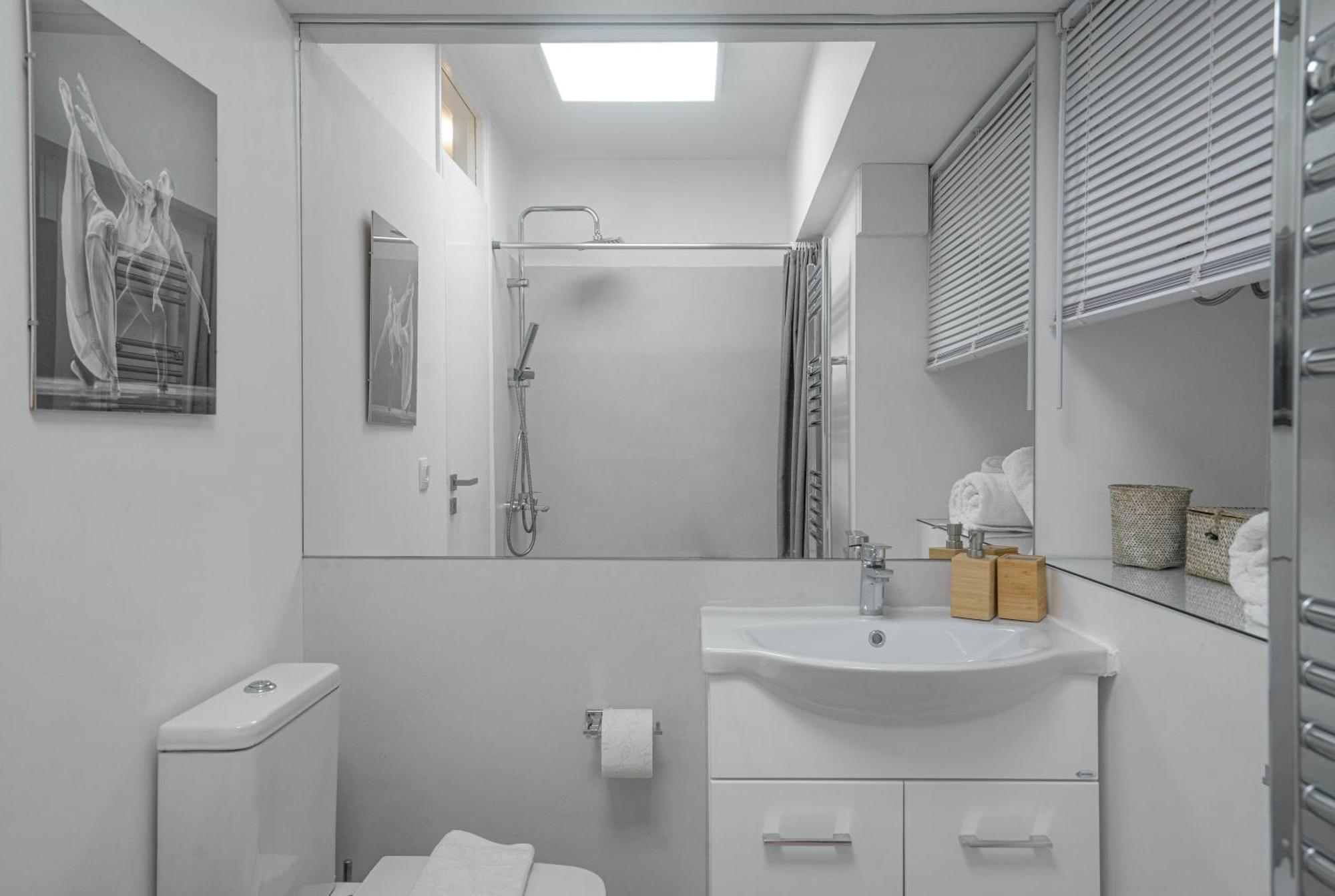 Lovely Studio In Likavitos Hill أثينا المظهر الخارجي الصورة